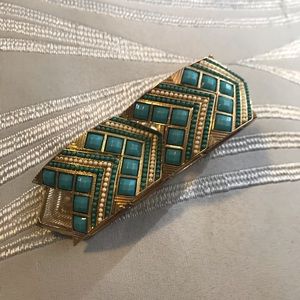 Gold tone and turquoise-colored stones, bracelet.